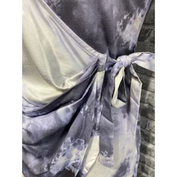 NWT RVCA WOMENS SKYLINE DRESS - Picture 8 of 13